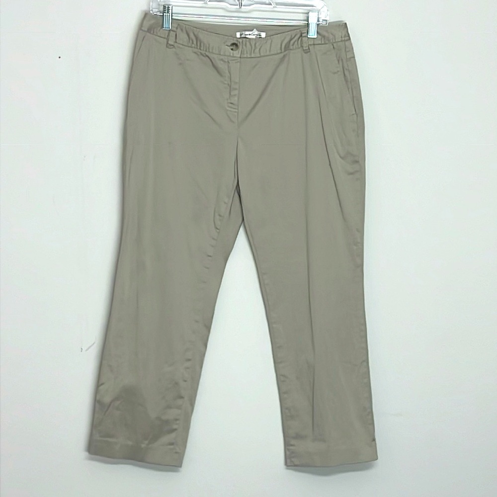 🌞 Kenneth Cole New York beige khaki pockets Capris women size 8
